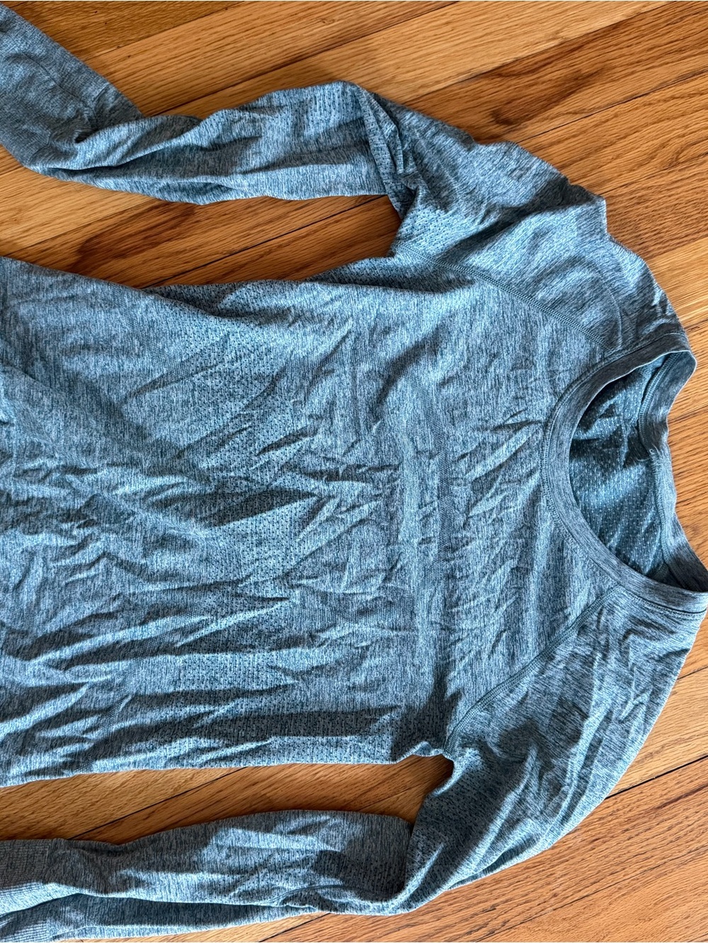 lululemon athletica Heathered Teal Crew Neck Long Sleeve Top